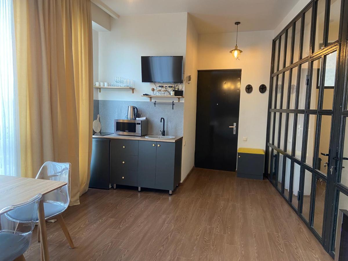 Luxury Apartment In Old Tbilisi With Terrace ภายนอก รูปภาพ