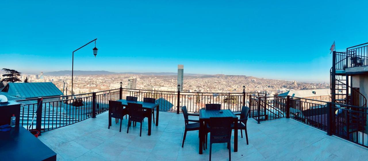 Luxury Apartment In Old Tbilisi With Terrace ภายนอก รูปภาพ