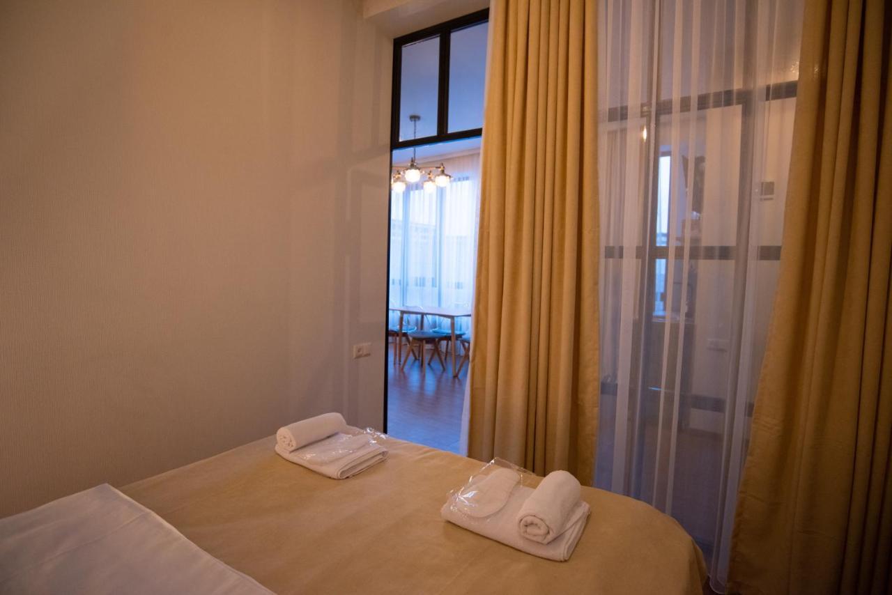 Luxury Apartment In Old Tbilisi With Terrace ภายนอก รูปภาพ