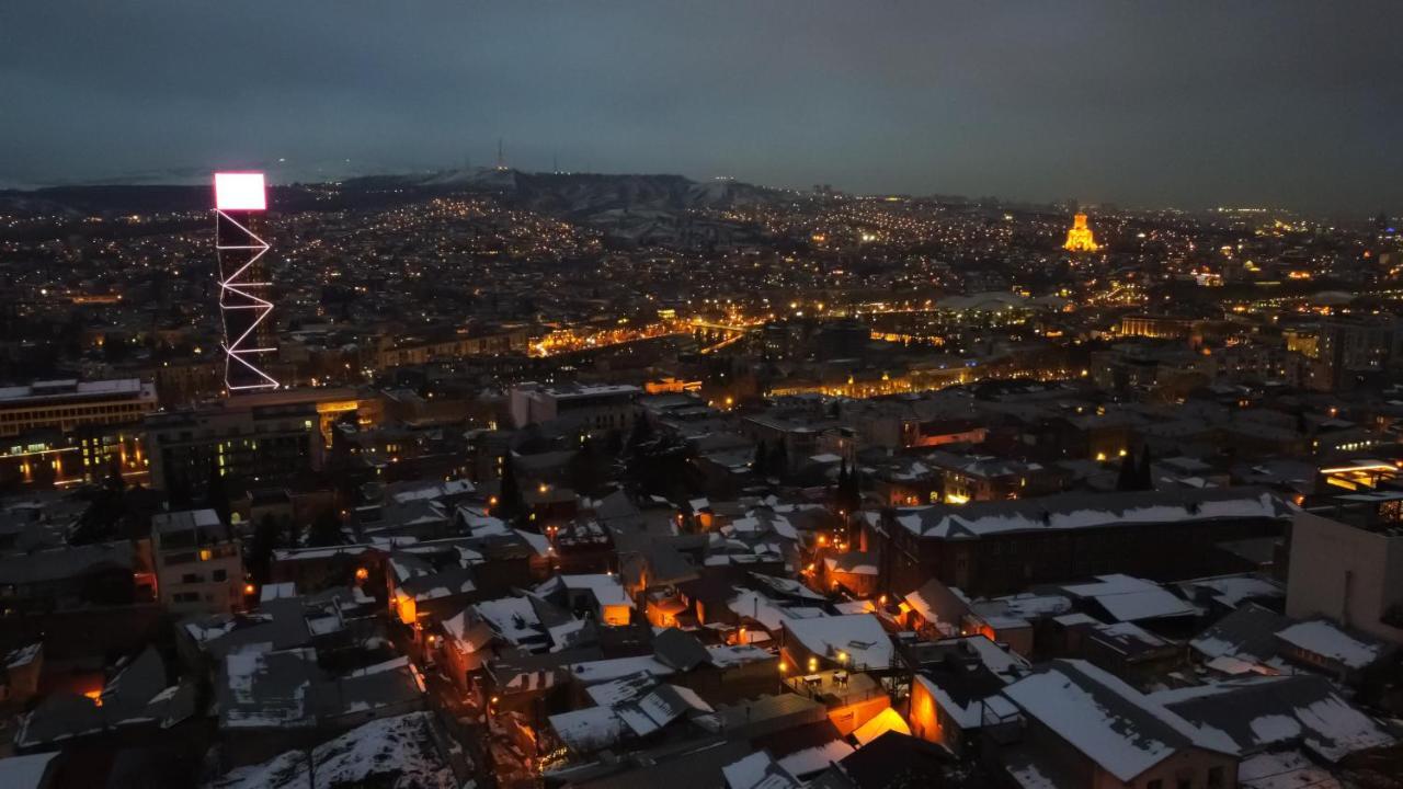 Luxury Apartment In Old Tbilisi With Terrace ภายนอก รูปภาพ