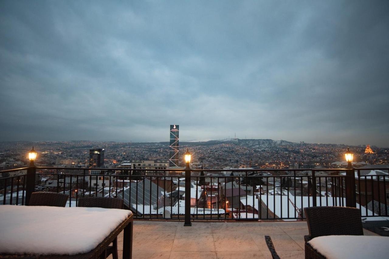 Luxury Apartment In Old Tbilisi With Terrace ภายนอก รูปภาพ
