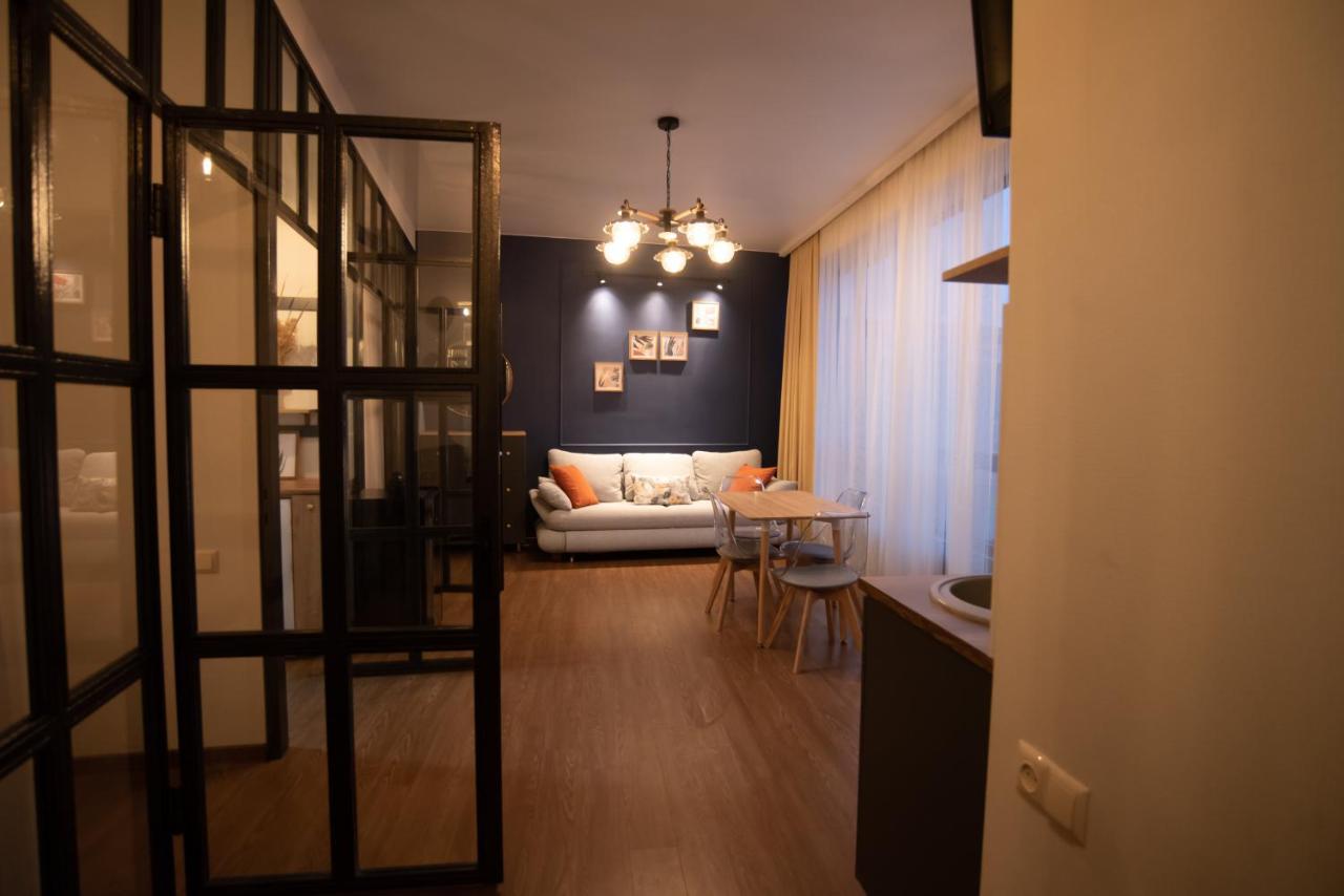Luxury Apartment In Old Tbilisi With Terrace ภายนอก รูปภาพ