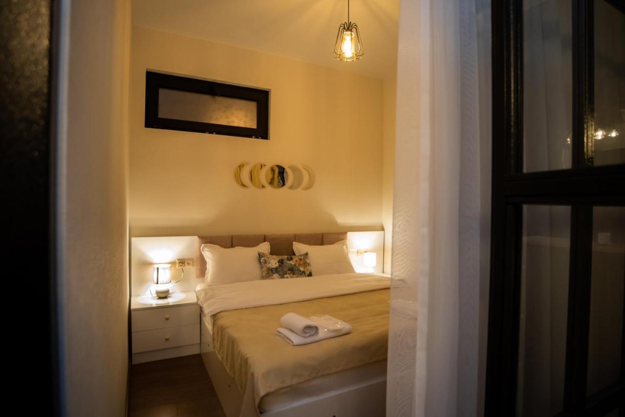 Luxury Apartment In Old Tbilisi With Terrace ภายนอก รูปภาพ