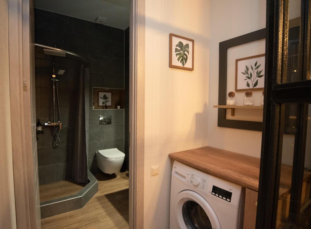 Luxury Apartment In Old Tbilisi With Terrace ภายนอก รูปภาพ