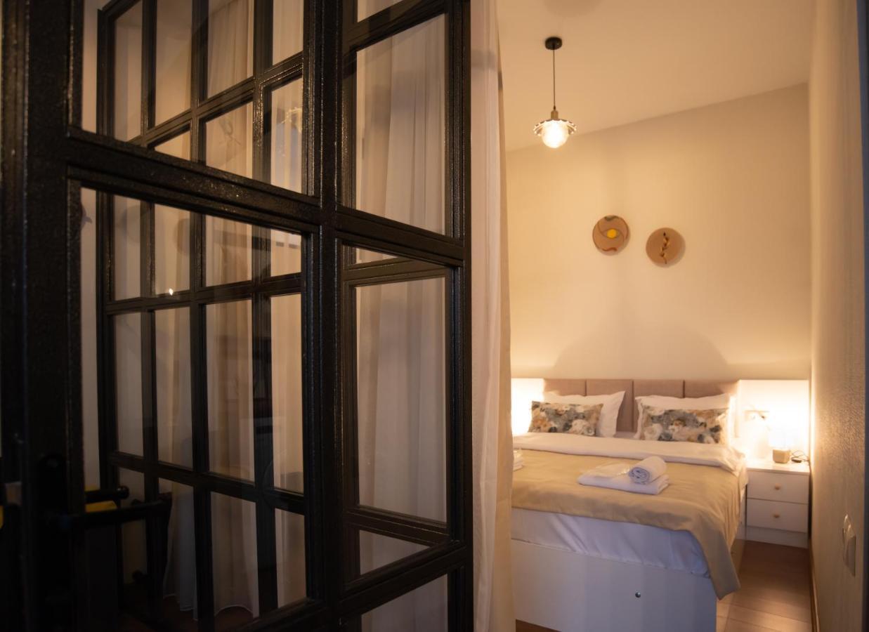 Luxury Apartment In Old Tbilisi With Terrace ภายนอก รูปภาพ