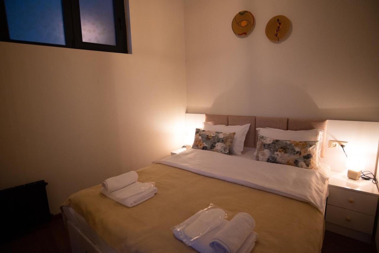 Luxury Apartment In Old Tbilisi With Terrace ภายนอก รูปภาพ