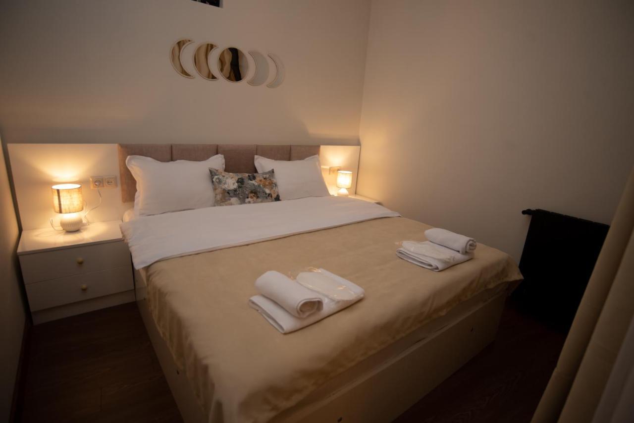 Luxury Apartment In Old Tbilisi With Terrace ภายนอก รูปภาพ