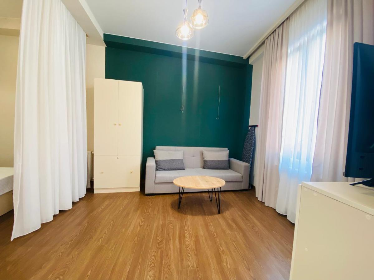 Luxury Apartment In Old Tbilisi With Terrace ภายนอก รูปภาพ