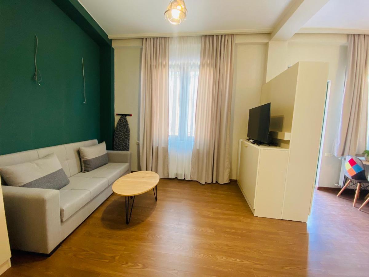 Luxury Apartment In Old Tbilisi With Terrace ภายนอก รูปภาพ